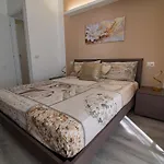 A Casa Di Gio Apartman *